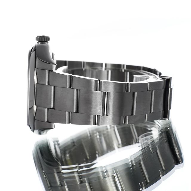 Rolex Oyster Perpetual 114300 Image 2